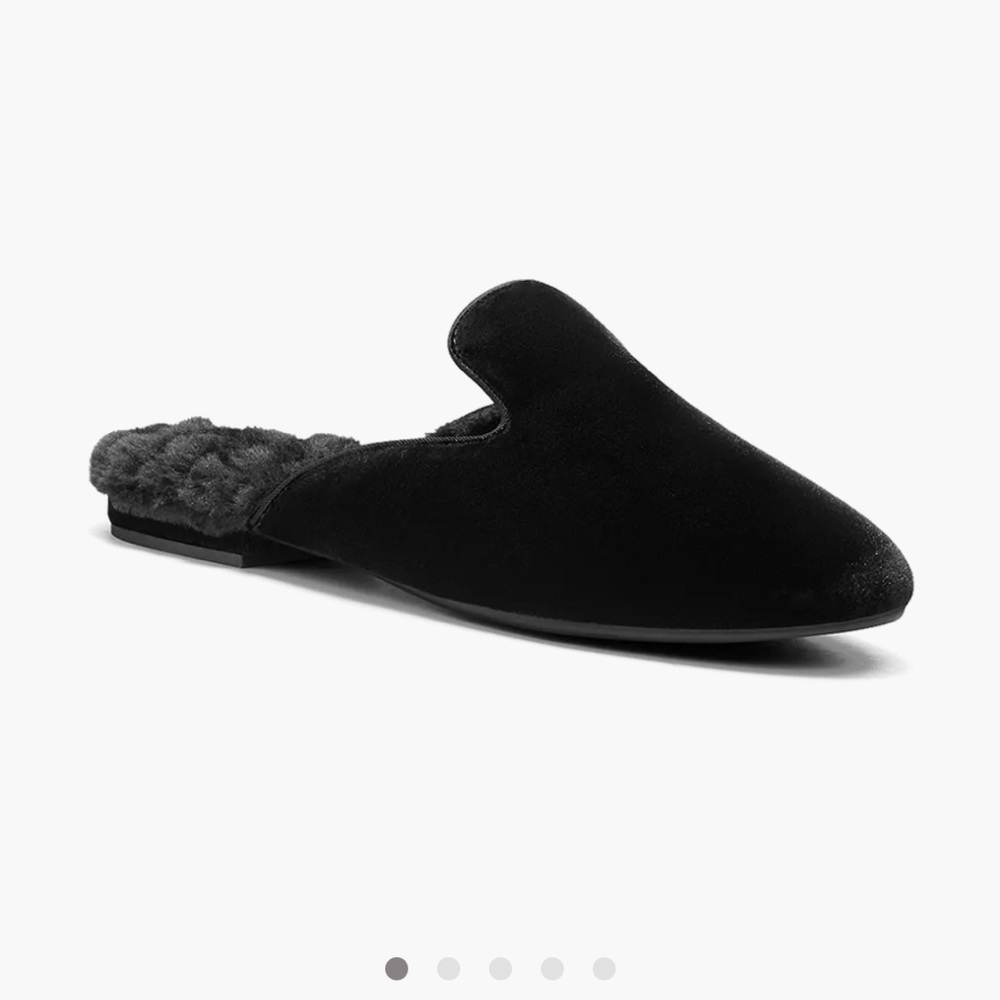 NWT Birdies Black Velvet Faux Fur THE PHOEBE Slides